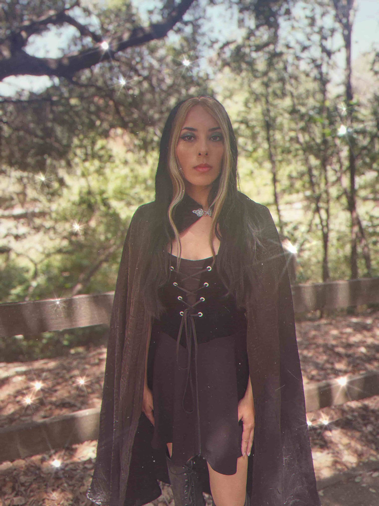 Mystic Radiance Cape - Black