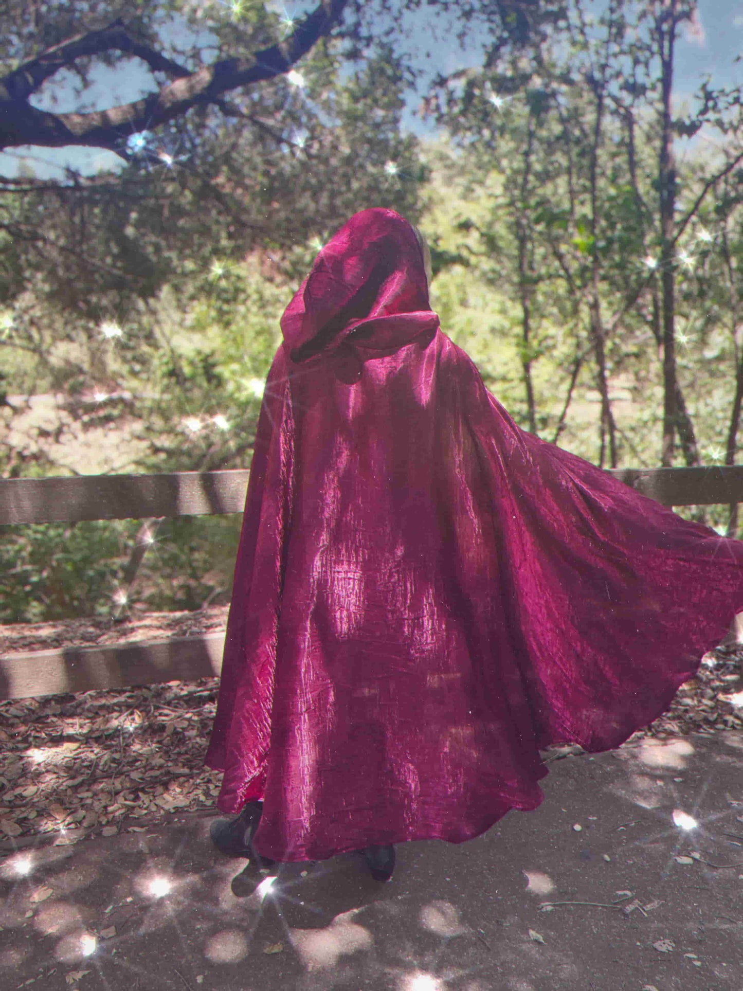 Mystic Radiance Cape - Red