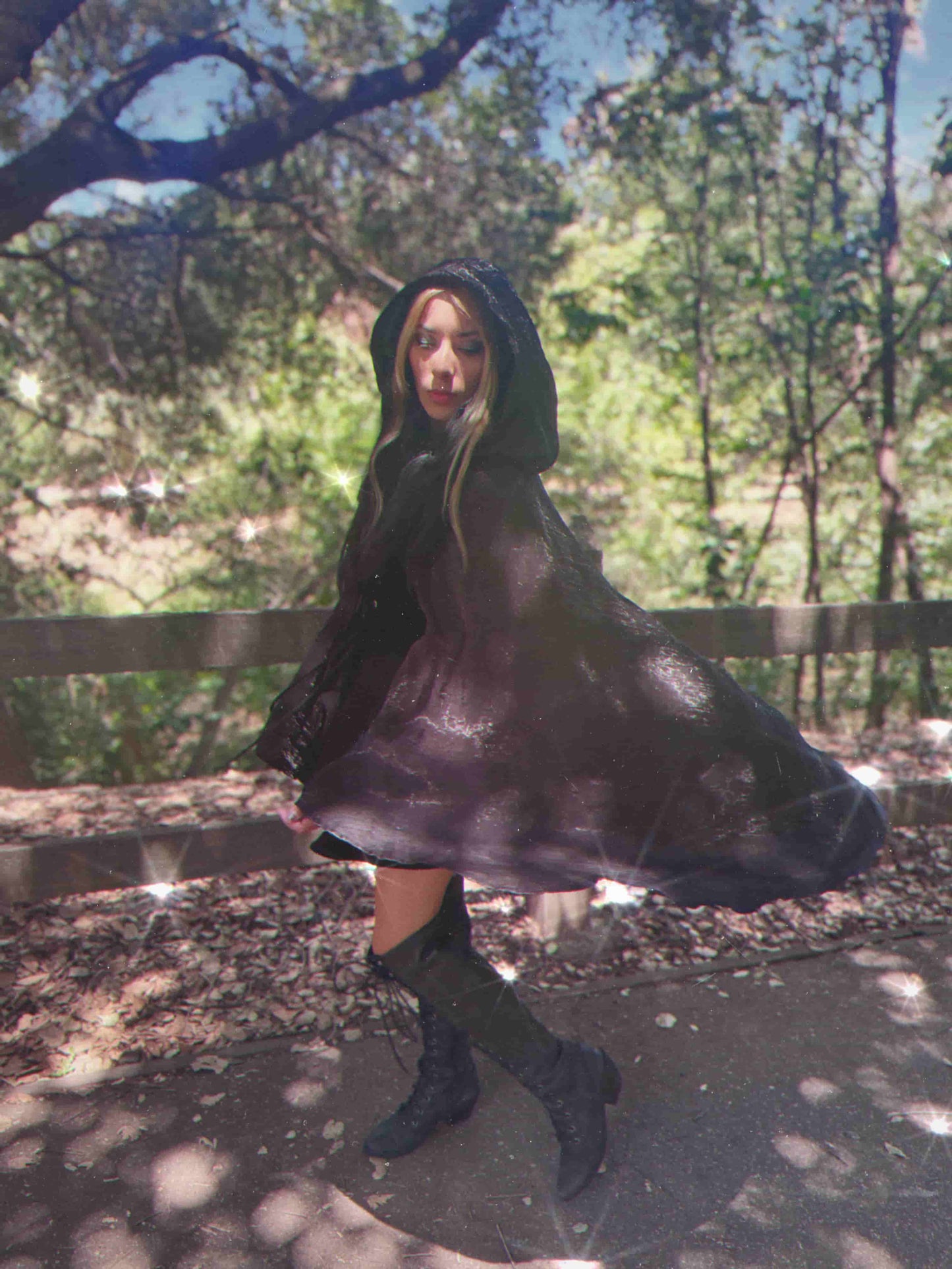 Mystic Radiance Cape - Black