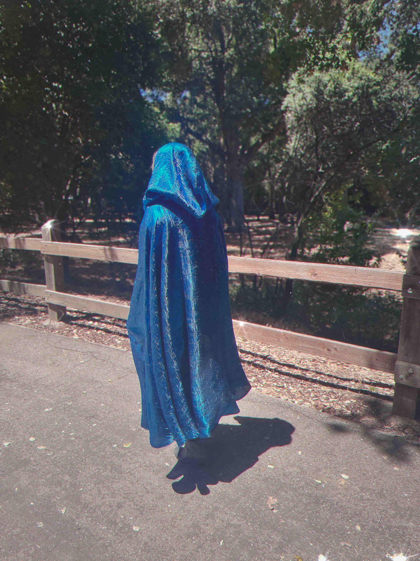 Mystic Radiance Cape - Striking Blue