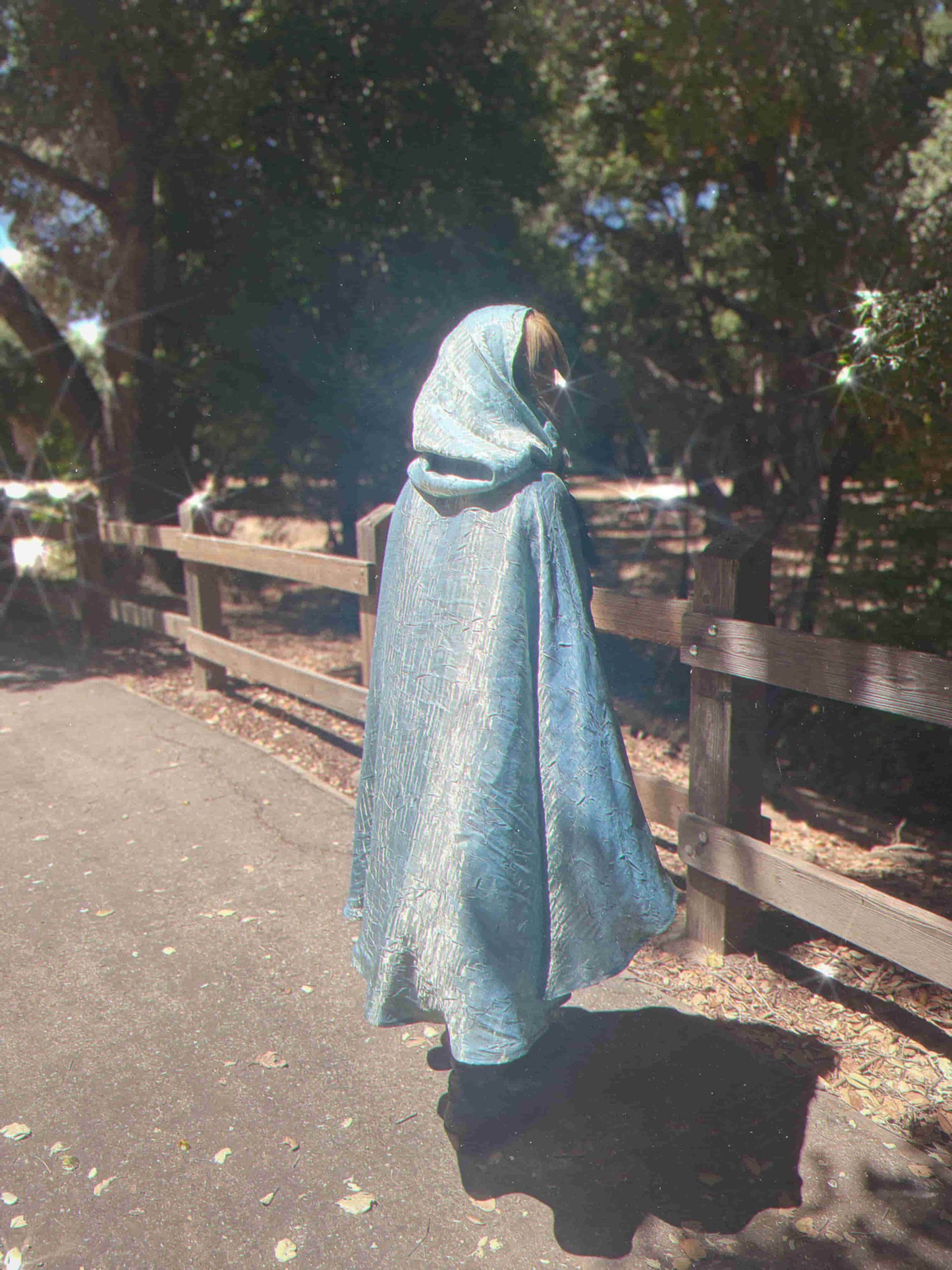 Mystic Radiance Cape - Sky Blue