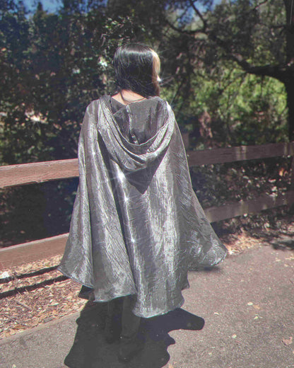 Mystic Radiance Cape - Silver