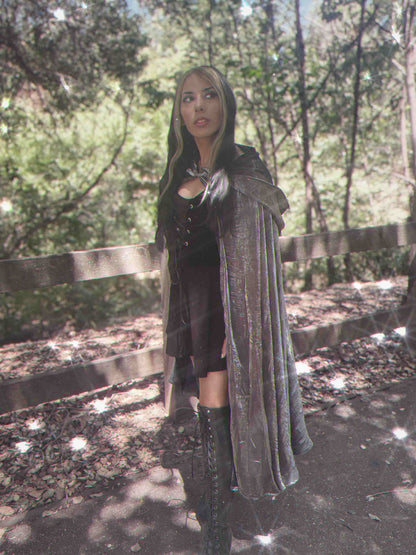 Mystic Radiance Cape - Silver